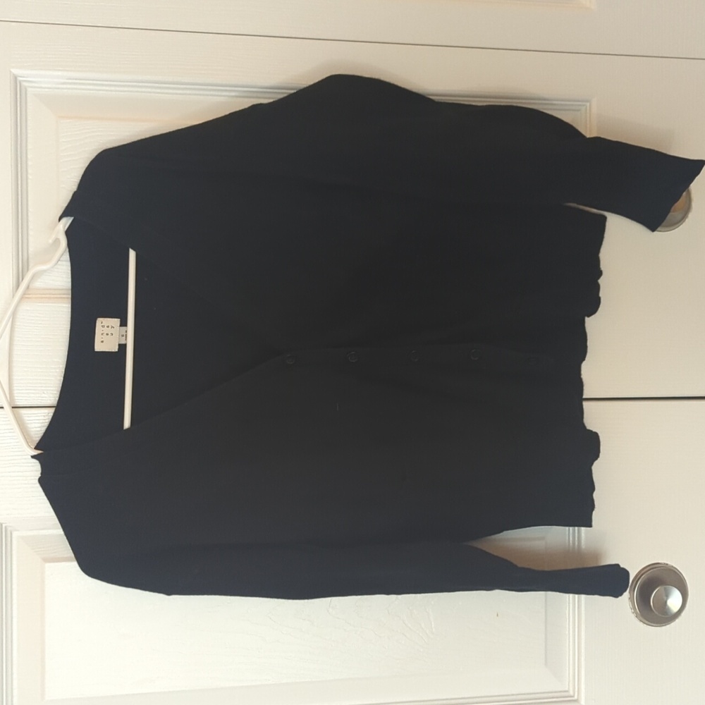 Long Sleeve V-Neck Cardigan